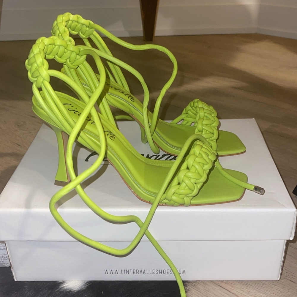 LIME GREEN heel sandals bottega style with laces